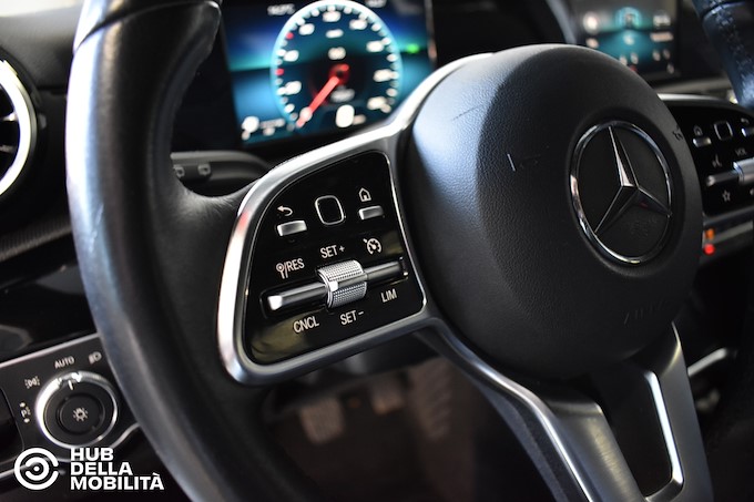 MERCEDES-BENZ A 160 Sport